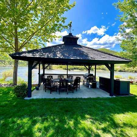 Steelhead Lodge Lucile Buitenkant foto