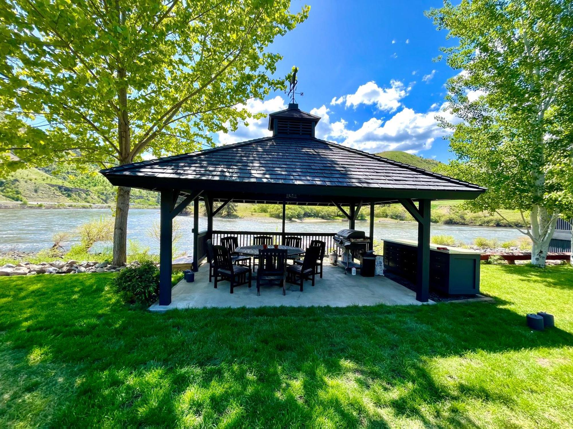 Steelhead Lodge Lucile Buitenkant foto