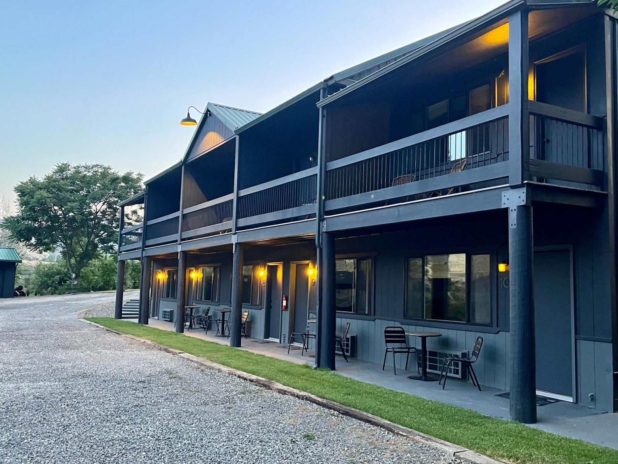 Steelhead Lodge Lucile Buitenkant foto